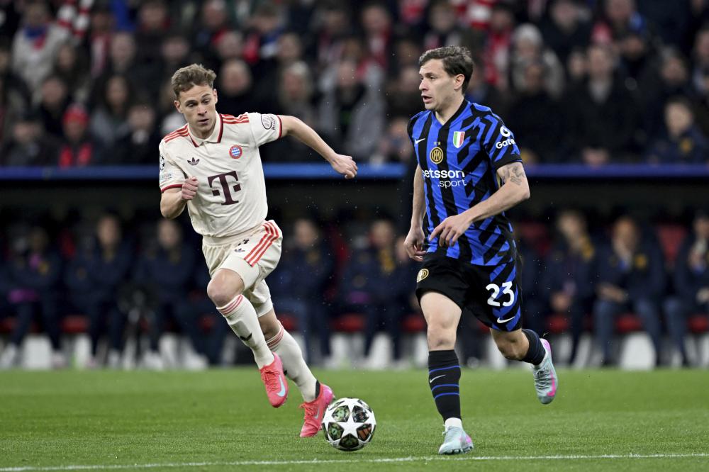 她在事件发 她在事件发